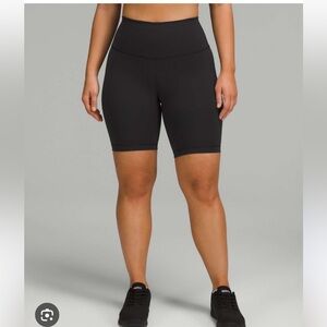 Lululemon Wunder train high rise contour fit 8” shorts